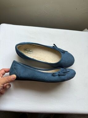 Y2K Rare Blue suede ballet flats by Curfew 💙Size 7